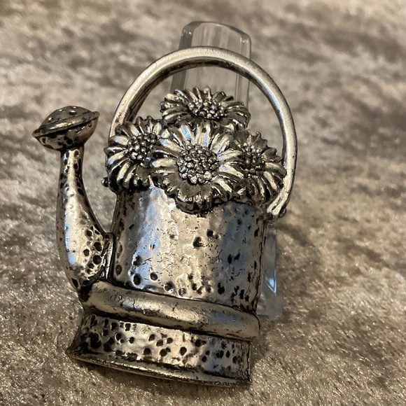 Vintage 1995 BG Watering Can with Sunflowers Brooch - Picture 1 of 2